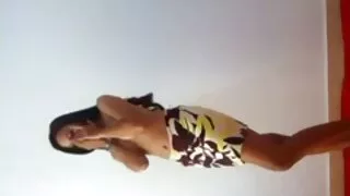 Старий українське порно відео трахає дівчину в жопу.