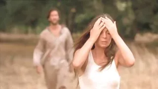 Ерік трахає свою український секс відео дружину у ванній.