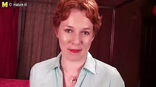 Трахає студентку в гуртожитку. порно відео українське