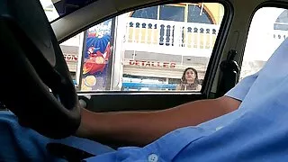 Француженка трахкає українське порно відео з однолітком.