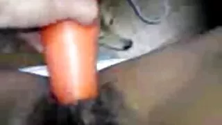 Арія Кай смокче член і українські порно сайти дрочить його цицьками.