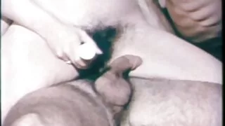 Рудоволосі українські порно фільми кричать від дзижчання на члені ніггера.